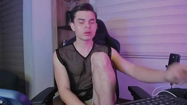 alejooo_twink webcam