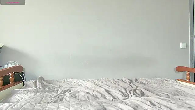 JuiliOnesunray webcam