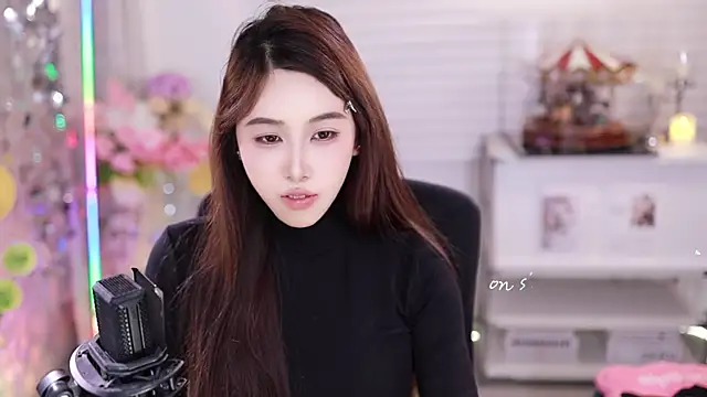 美女SleepArtist在线直播