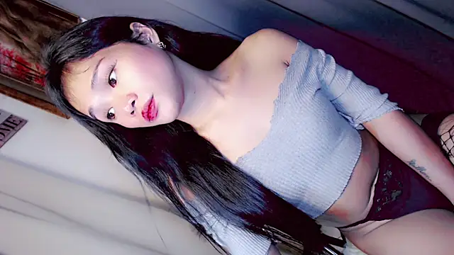 Amomentoflust99 webcam