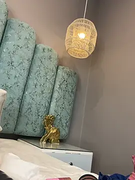 adult random chat Mia Slutty 