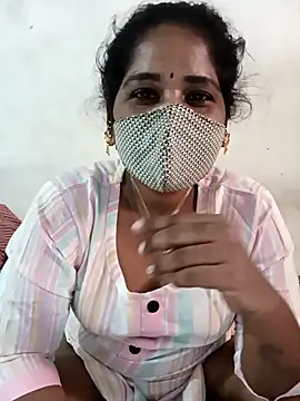 MaaliiiPonuTamil webcam