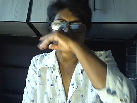 MsAttitude from StripChat is Freechat