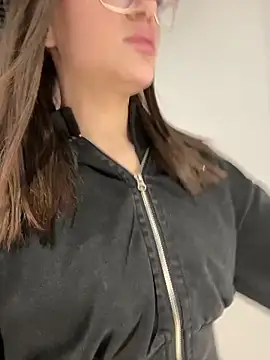 hot striptease Mary Honey