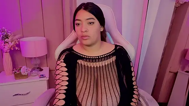 MollyBigBoobs12 webcam