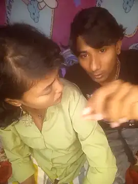 Freakingromance webcam