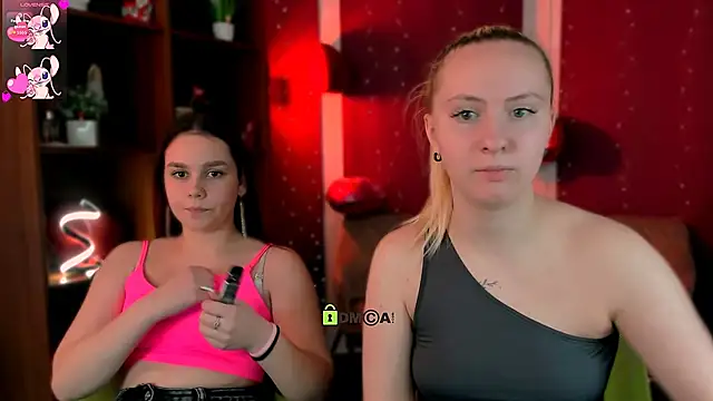 adult nude chat room Mila Glow1