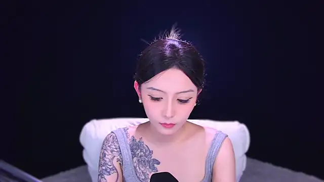 美女Wik-yibao在线直播