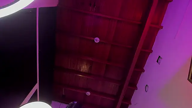 BritannyClaire webcam