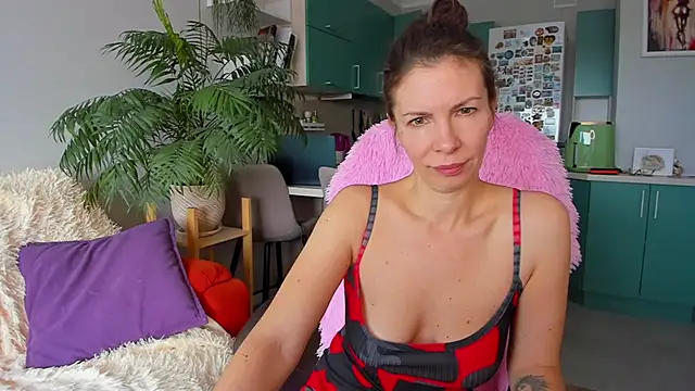 ChristinaGlory webcam