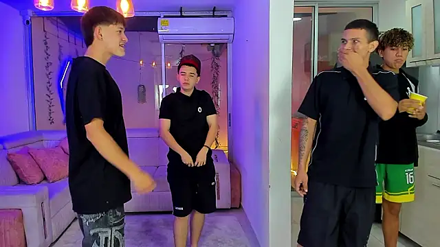 Houseofwarrios webcam