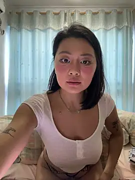 美女ruanruan05在线直播