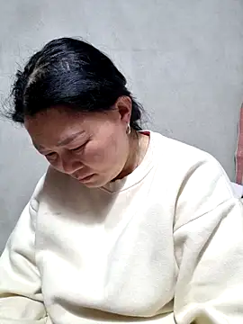 yoowwmr - Yoowwmr's free webcam - UK Sex Cams