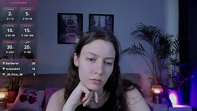 VioletaBloom webcam