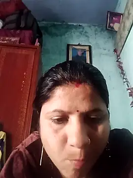 cute_naina1213 webcam