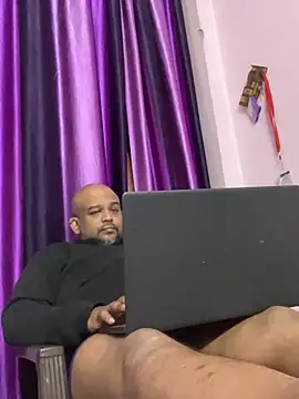 Dick_6inches_Delhi webcam
