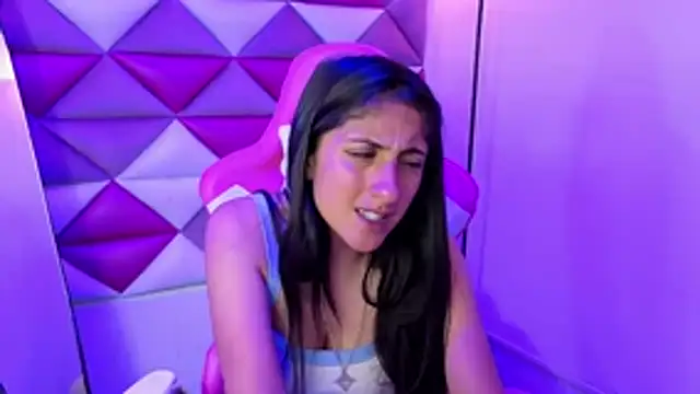 Cameron_cutte webcam