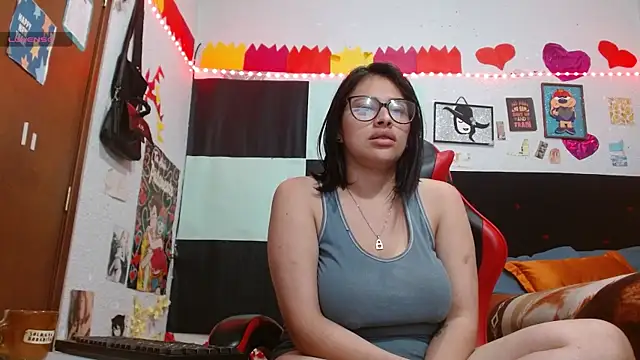 Saray_extrovert_ webcam