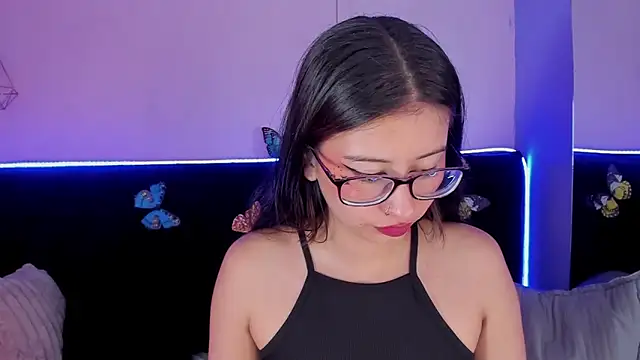 Anastasia_Whitee webcam