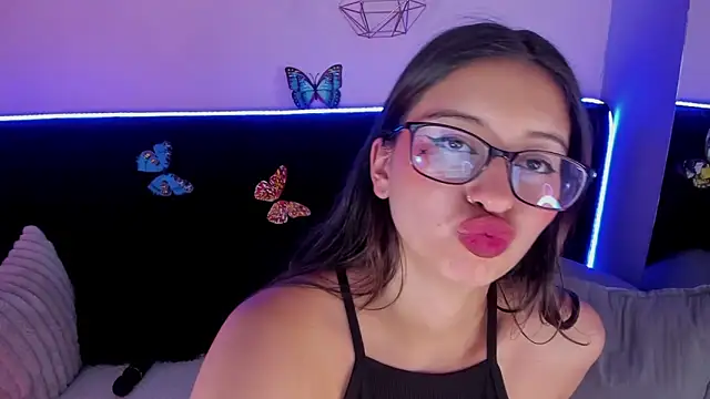 Anastasia_Whitee webcam