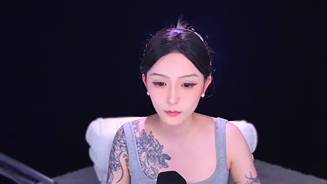 wik-yibao - Wik-yibao's free webcam - UK Sex Cams