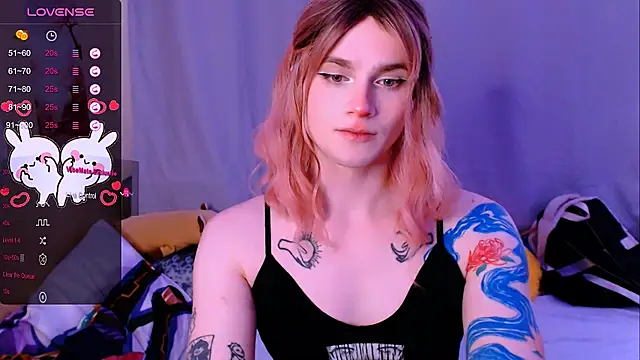 alice_hells - Alice_Hells's free webcam - UK Sex Cams