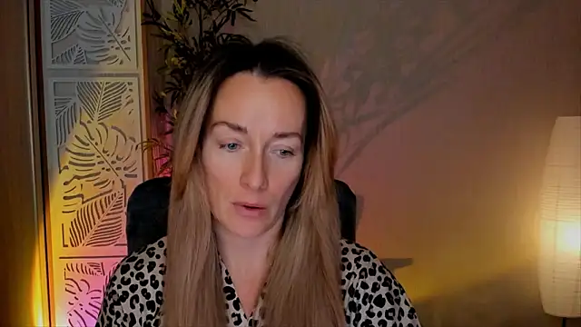 RebeccaMartinez webcam