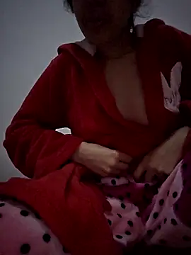 altinya - Altinya's free webcam - UK Sex Cams