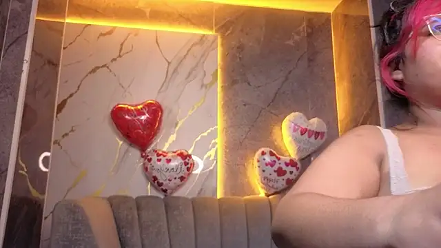 alice_b_ - Alice_b_'s free webcam - UK Sex Cams