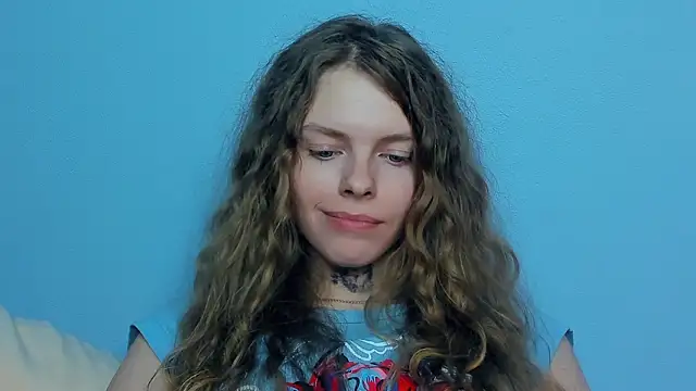 rayanenlia - RayaNenlia's free webcam - UK Sex Cams