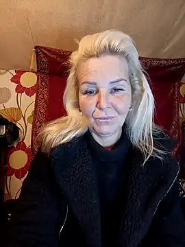 cassandrasandra44 - CassandraSandra44's free webcam - UK Sex Cams