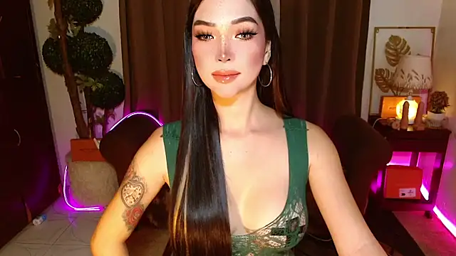 MouthWatering_Ayesha webcam