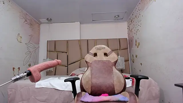 Ladyy_Scarlett webcam