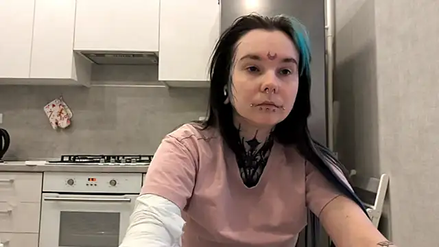 highelikegirl - HighelikeGirl's free webcam - UK Sex Cams