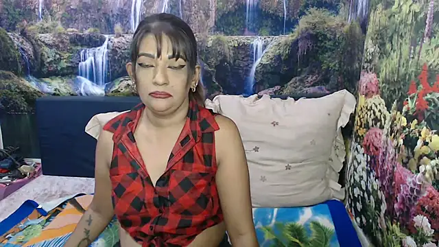 indianaqua - Indianaqua's free webcam - UK Sex Cams