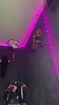 nikitadragunxxx - NikitaDragunXXX's free webcam - UK Sex Cams