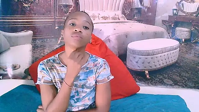 EbonyCreamy69 webcam