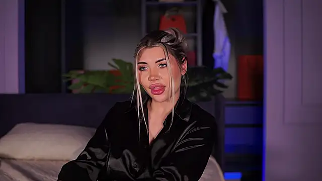 Monique_Celeste webcam