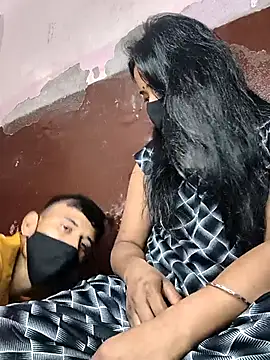 couplegk71 - Couplegk71's free webcam - UK Sex Cams