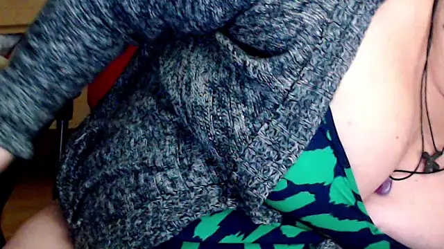 mayasmith (F milf) - cum show