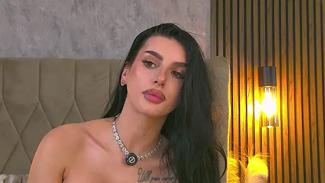 AmyBlair from StripChat is Freechat