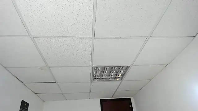 Aisha_hotts777 webcam