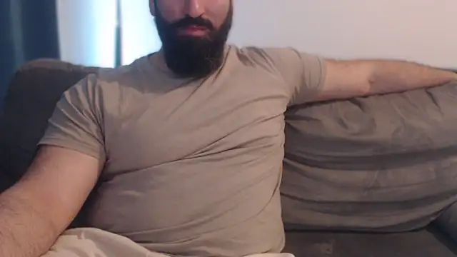 hugemachohandsome webcam