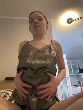 melanigrand - MelaniGrand's free webcam - UK Sex Cams