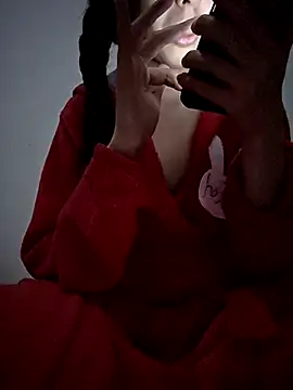 altinya - Altinya's free webcam - UK Sex Cams