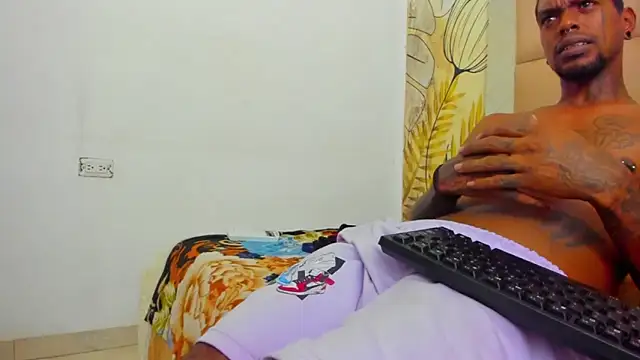 bigblackhotx1 webcam