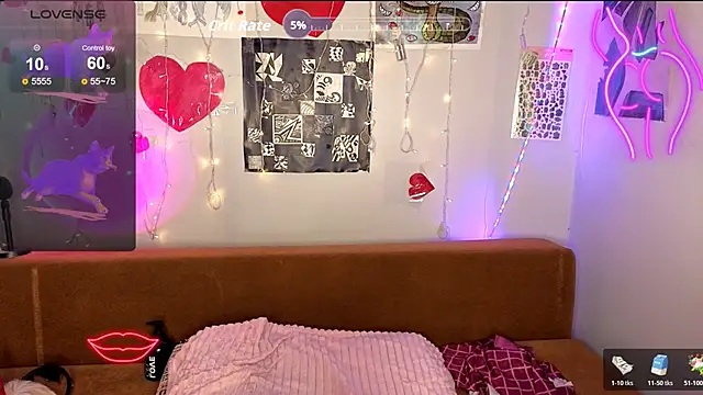 rachelpirce (F young) - doggy pose