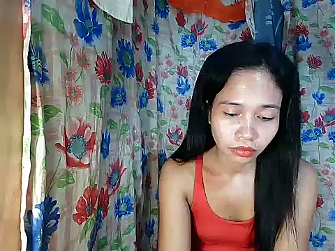 PinaySkinnyGirl webcam