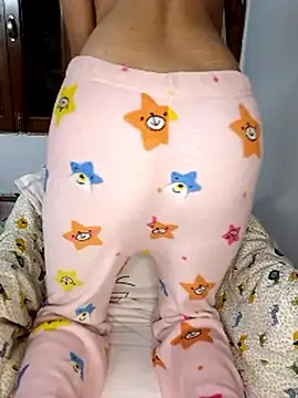 Webcam Model (miss_raavy)  is live.Free join now!