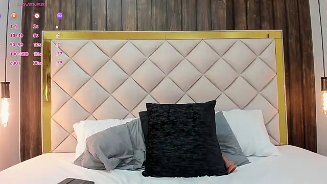 samanthaa_rosee__ webcam